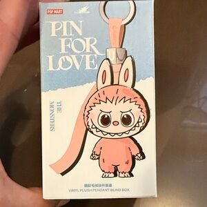 Pop Mart Pin For Love Labubu